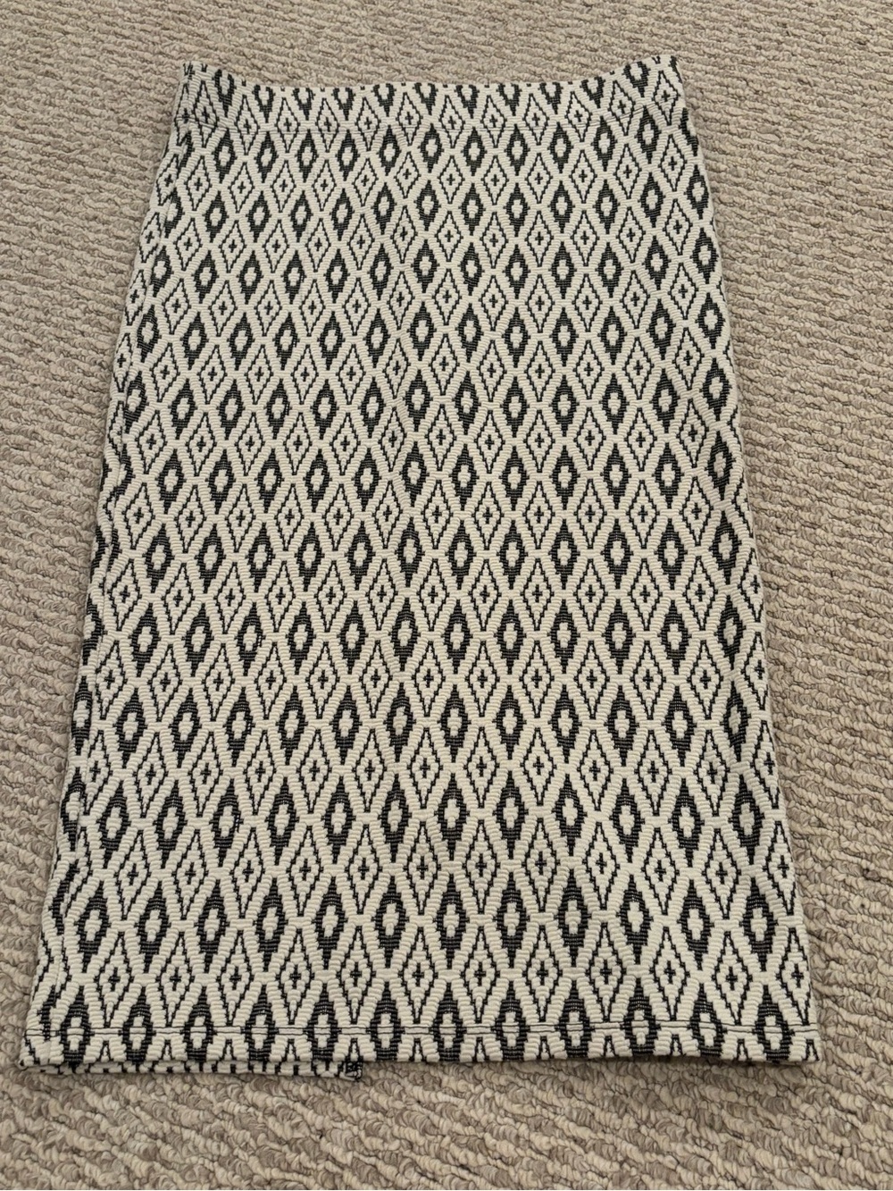 Bethany Mota Black White Geometric Jacquard Womens Large Pencil Skirt Stretch